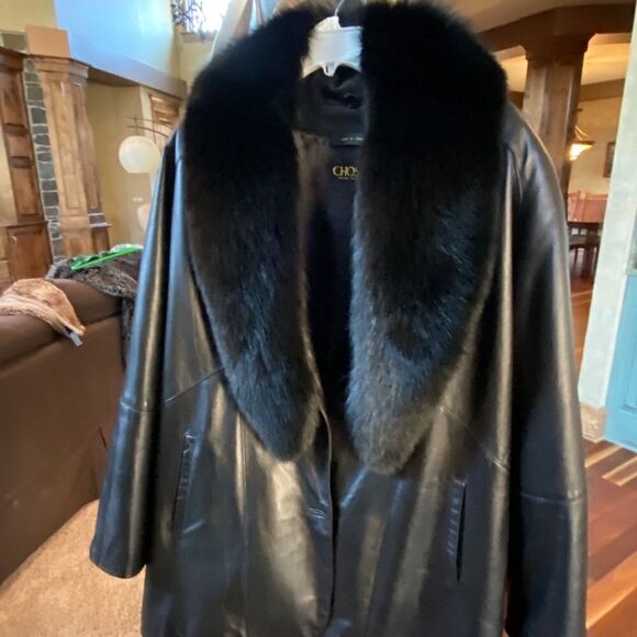 💼Lamb Nappa Leather and Fox Fur Jacket. Relaxed Fit, Stylish, Classic - Picture 3 of 16